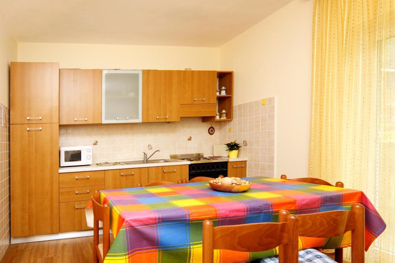 Lezuo Iris Apartment *